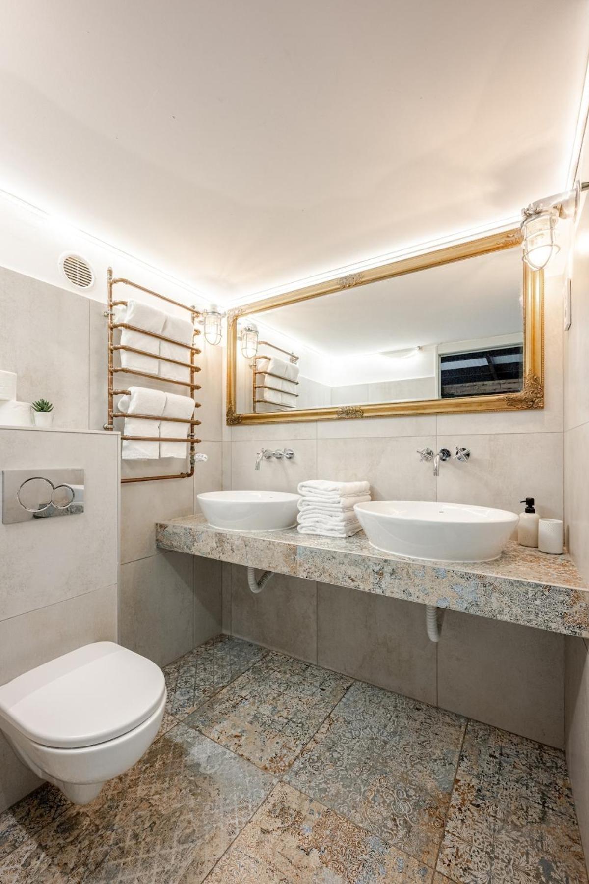 The Address Budapest Bagian luar foto
